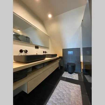 Ozzy 's Place Apartment *