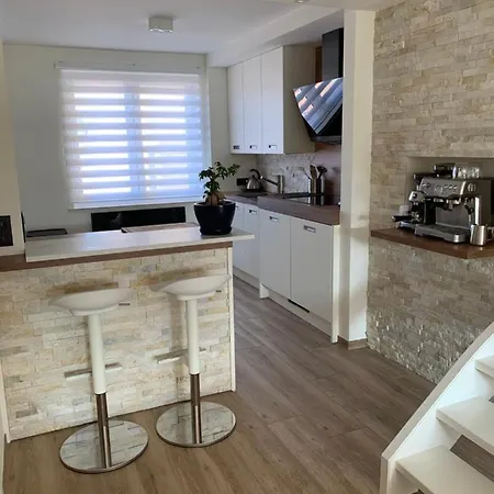 Ozzy 's Place Διαμέρισμα *